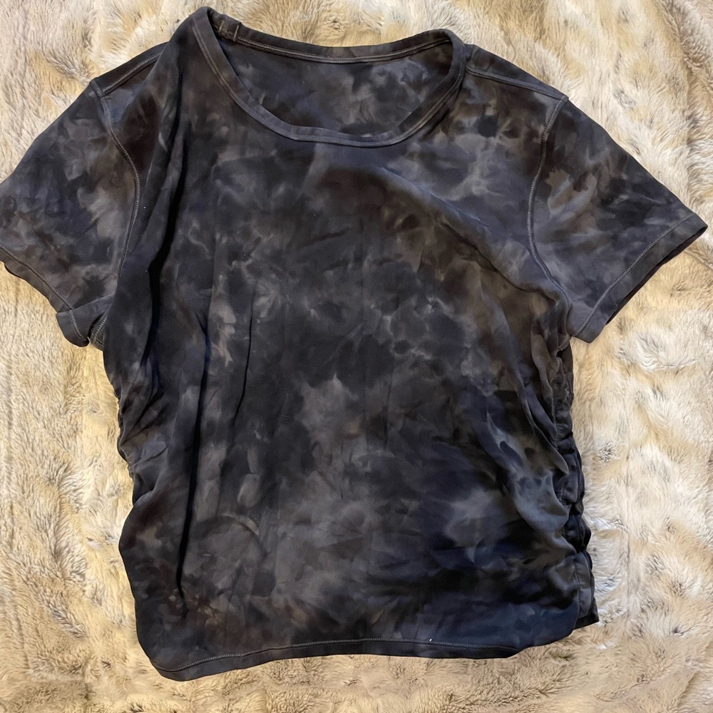 Lululemon crop top